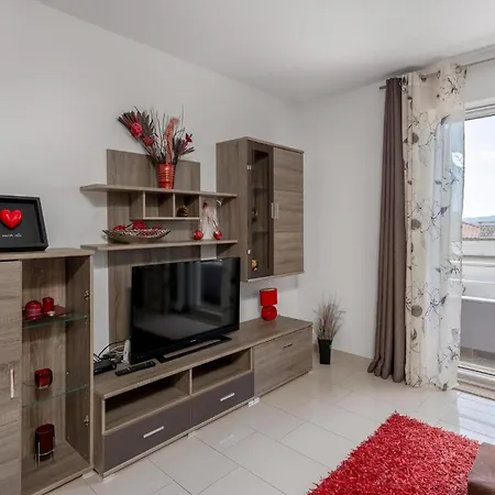 Beach Front Apartment In Crikvenica *