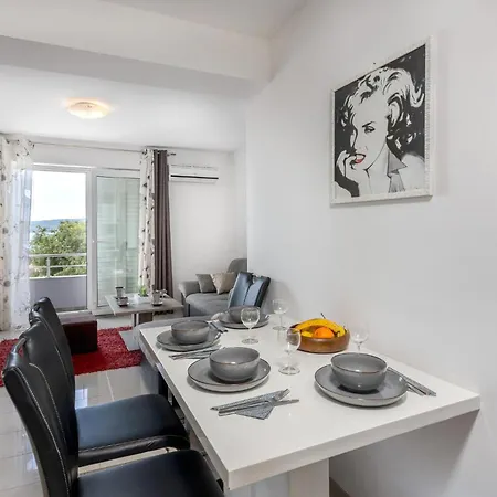 Beach Front Apartment In Crikvenica Crikvenica