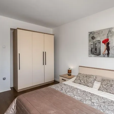 Beach Front Apartment In Crikvenica
