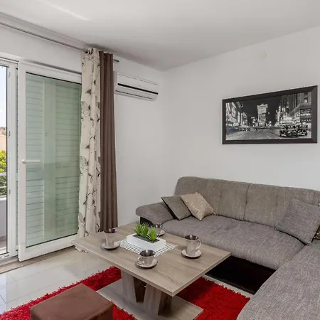 Amazing In With 2 Bedrooms&wifi Appartement Crikvenica