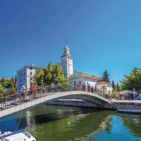 Beach Front Apartment In Crikvenica Daire Crikvenica